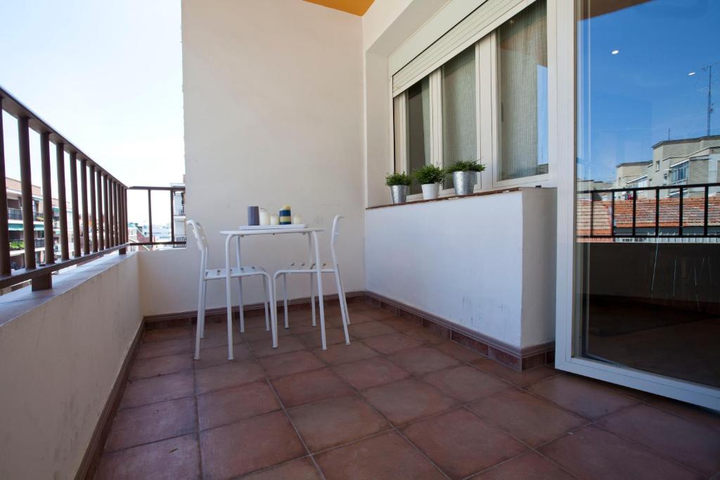 Apartamentos Apr Alcala Madrid Exterior photo