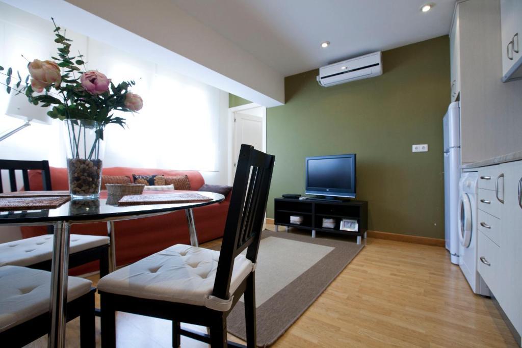 Apartamentos Apr Alcala Madrid Room photo
