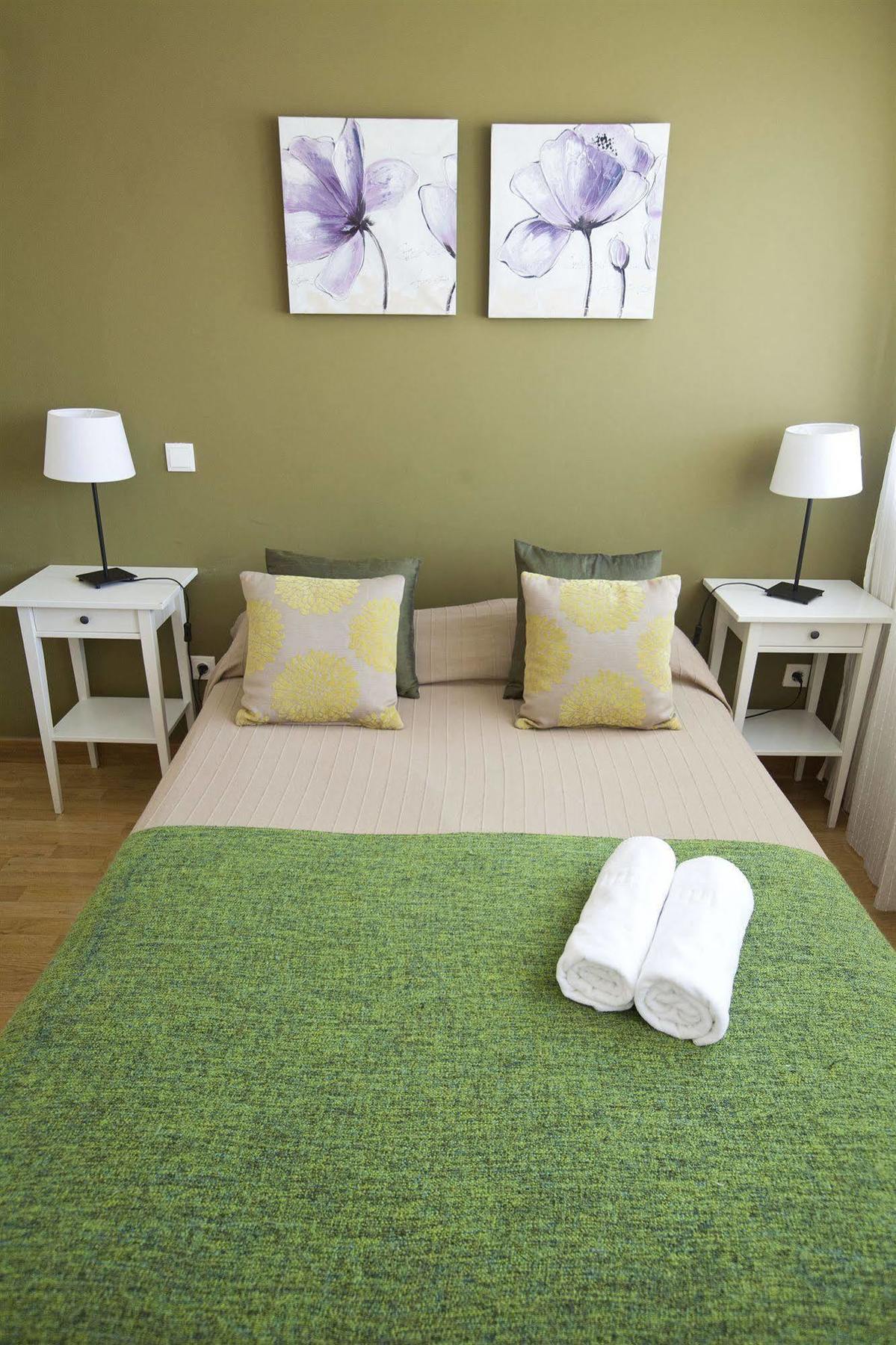 Apartamentos Apr Alcala Madrid Exterior photo