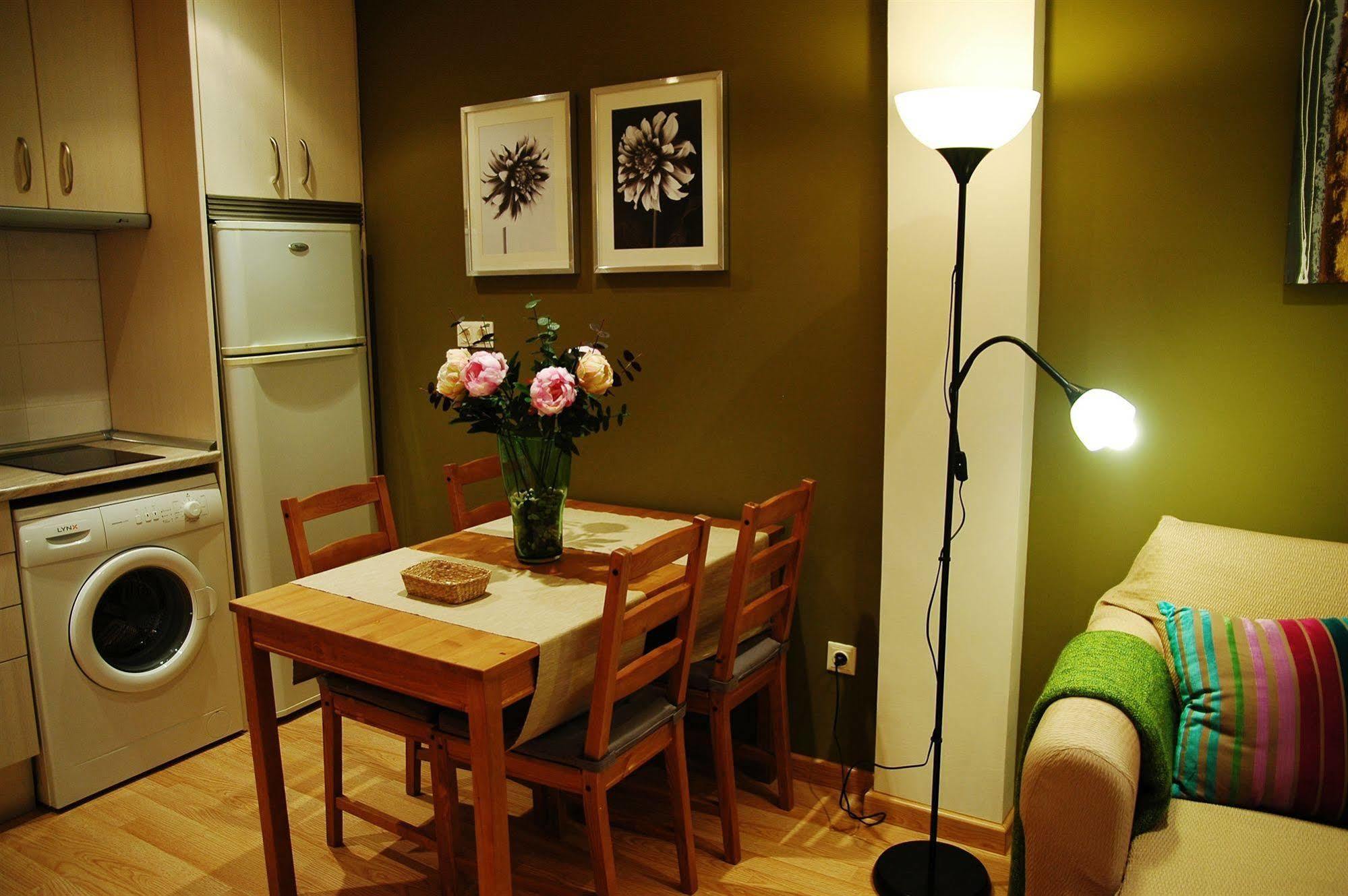 Apartamentos Apr Alcala Madrid Exterior photo
